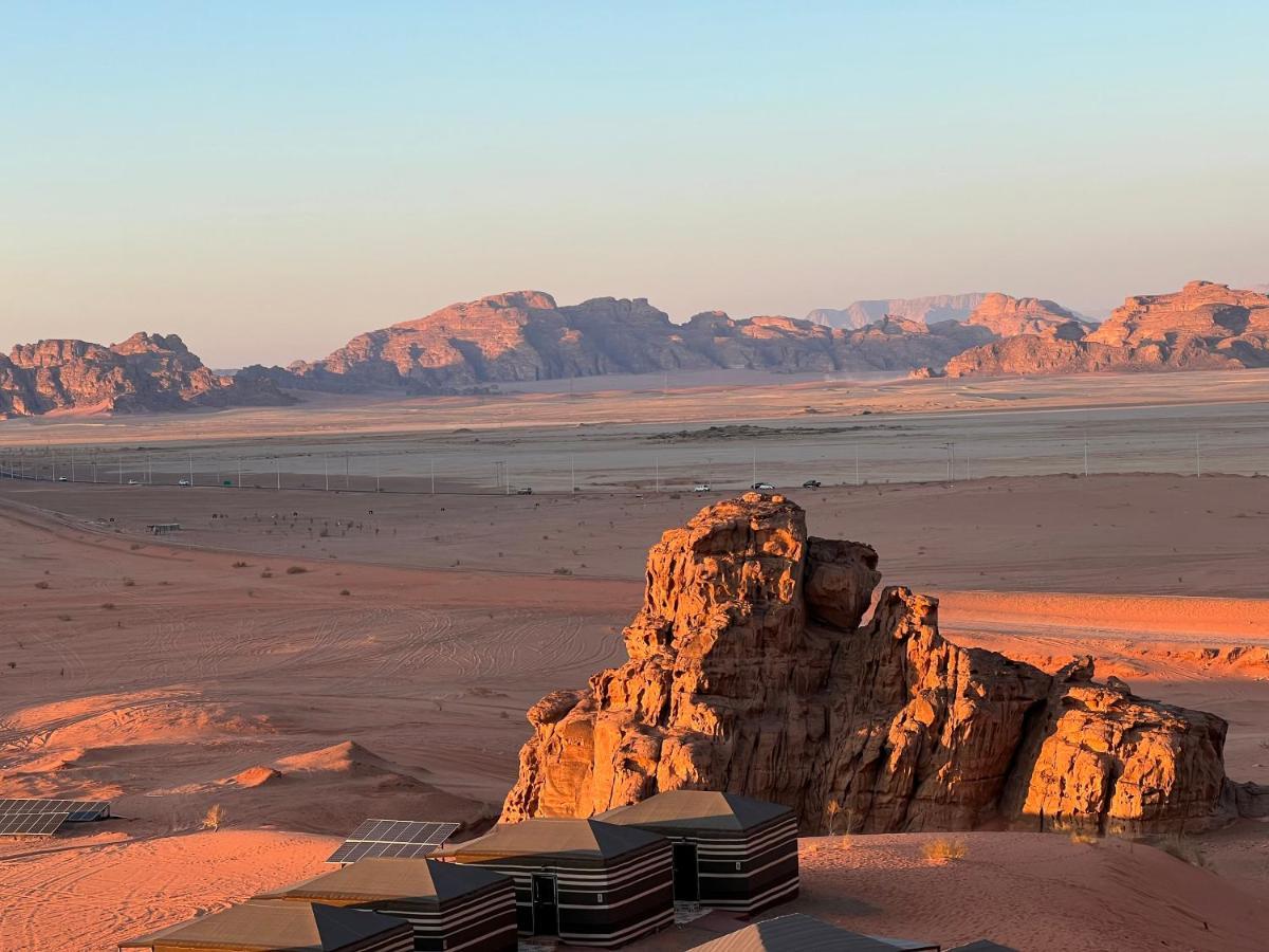 Wadi Rum Eagle Luxury Camp מראה חיצוני תמונה