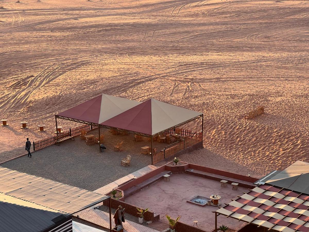 Wadi Rum Eagle Luxury Camp מראה חיצוני תמונה