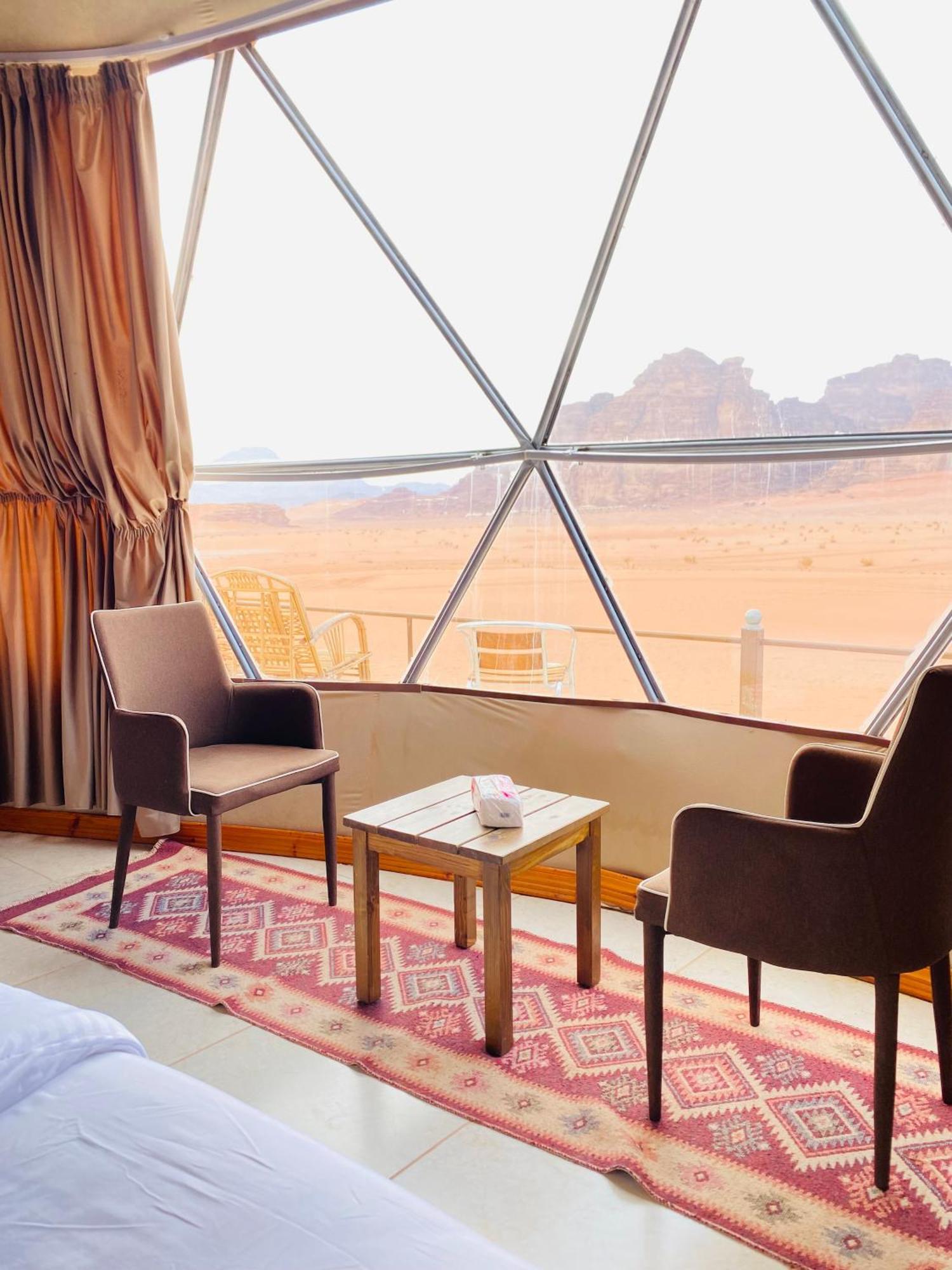 Wadi Rum Eagle Luxury Camp מראה חיצוני תמונה