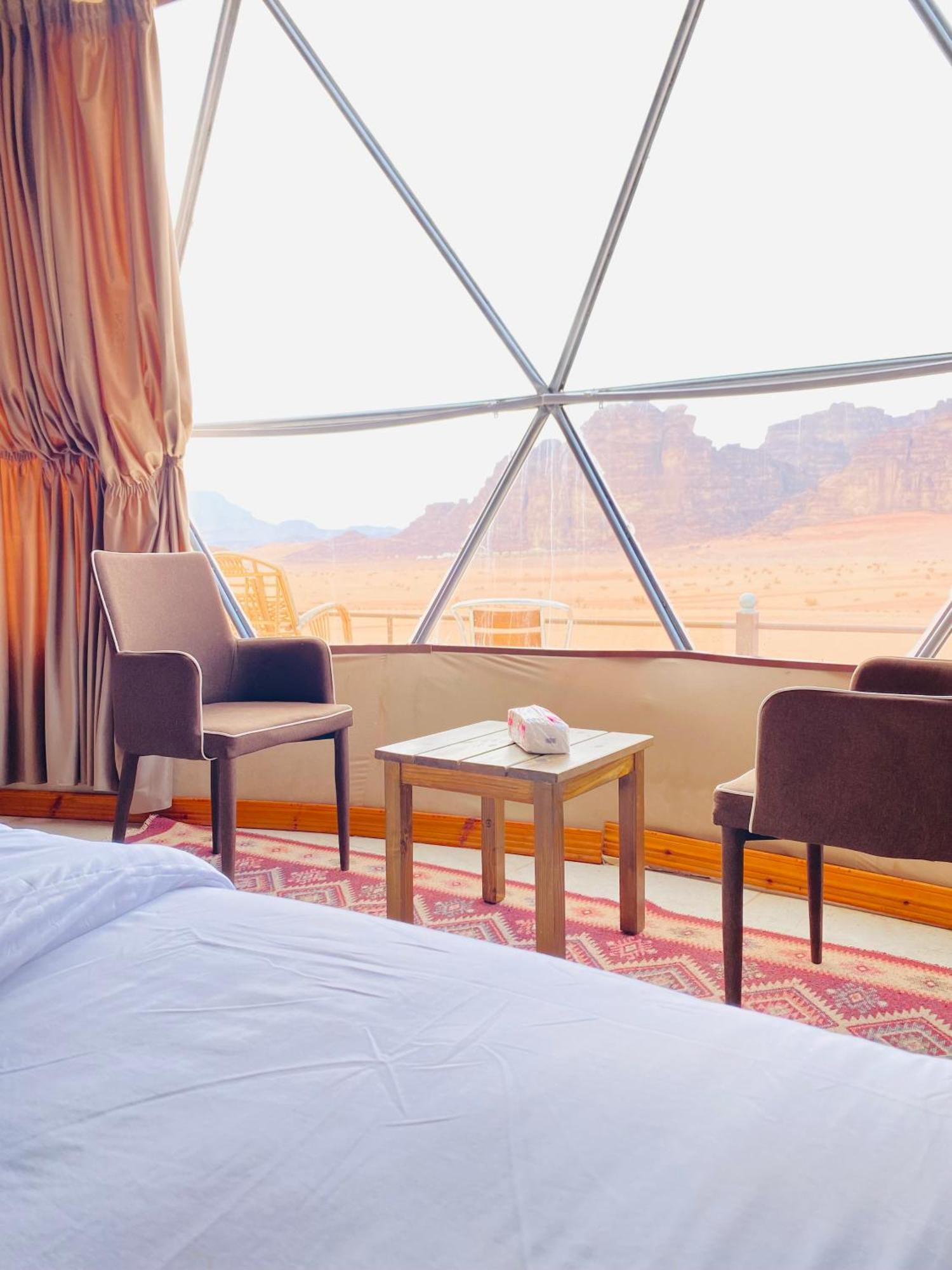Wadi Rum Eagle Luxury Camp מראה חיצוני תמונה