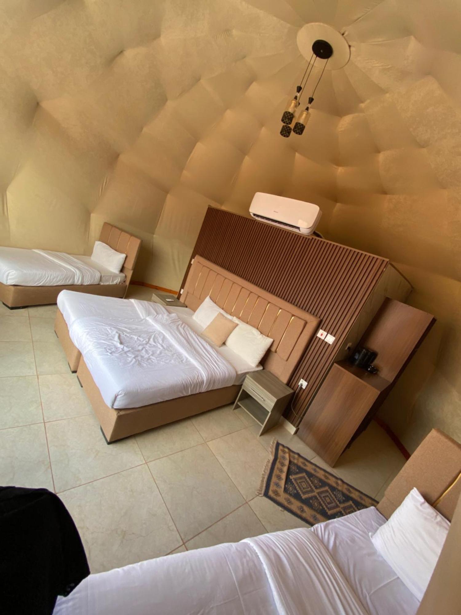 Wadi Rum Eagle Luxury Camp מראה חיצוני תמונה