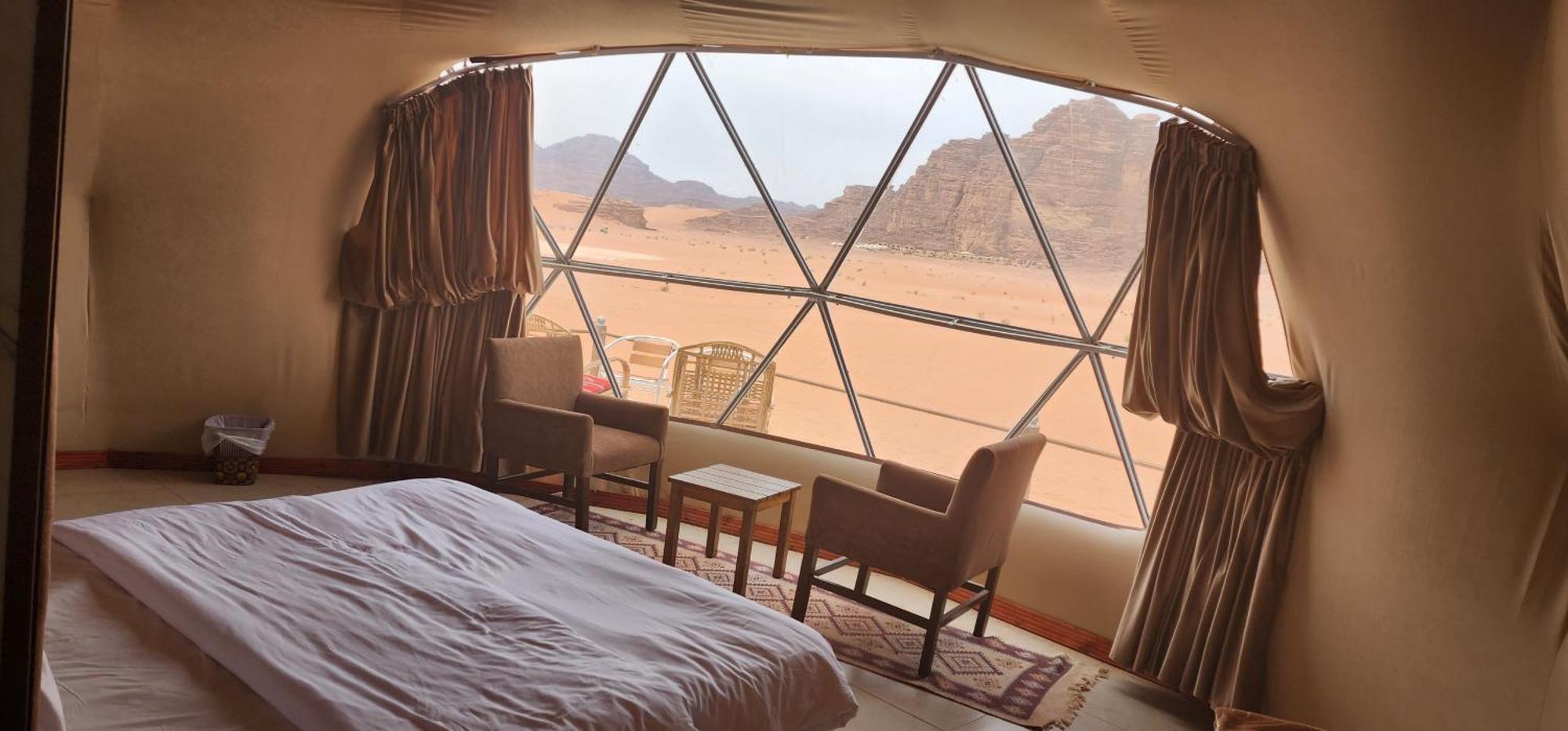 Wadi Rum Eagle Luxury Camp מראה חיצוני תמונה